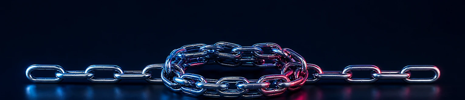 Eine saubere Metallkette geht in ein dichtes Geflecht mehrfach gegenseitig verschlungener und farblich gewarnter Glieder über